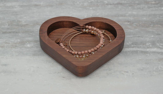 Walnut Wooden Heart Valet Tray, Walnut Wood Catchall, Wood Heart Tray for Jewelry, Wooden Heart Jewelry Holder, Heart Shaped Jewelry Dish,