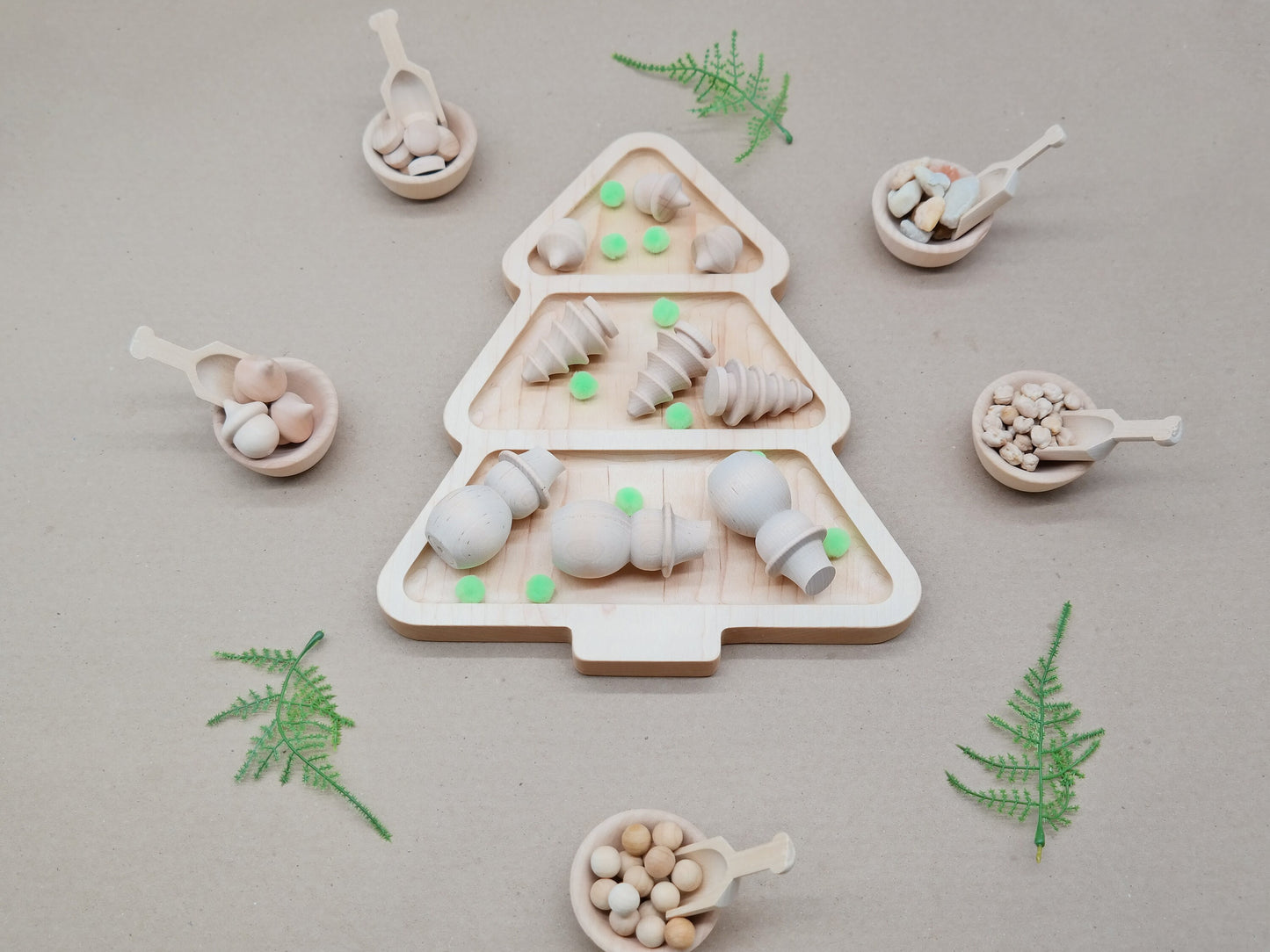 Christmas Tree Sensory Tray - Sorting Tray