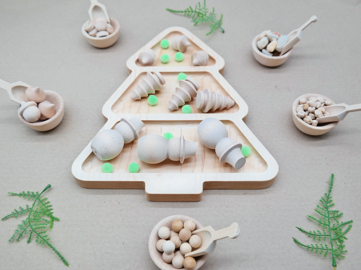 Christmas Tree Sensory Tray - Sorting Tray