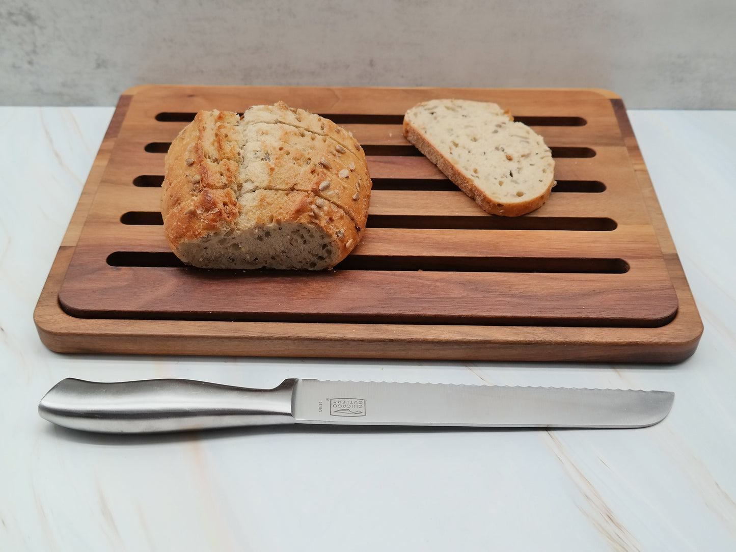 Custom Large Wood Bread Board, Custom Walnut Wood Bread Slicer Board, Wood Challah Bread Board, Bread Cutting Board, Bread Baker lover Gift,